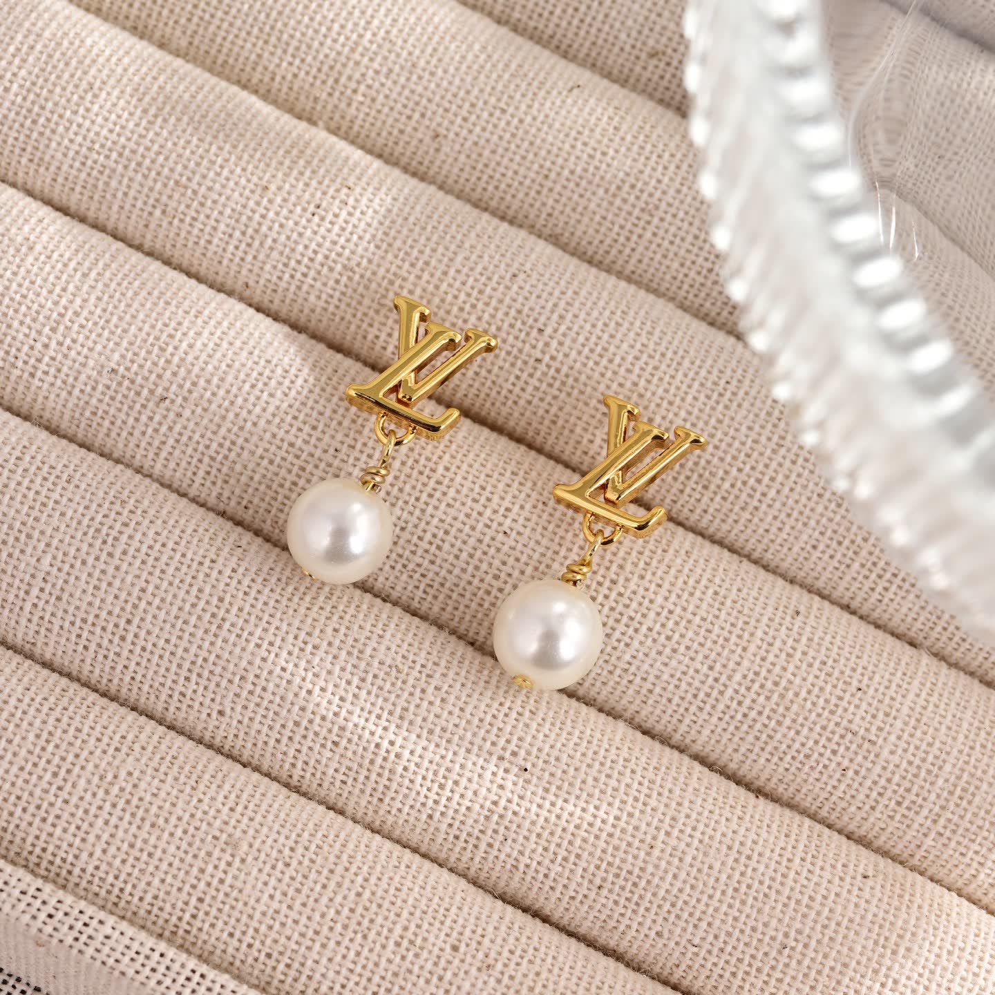 Louis Vuitton LV Iconic Louisa Earrings